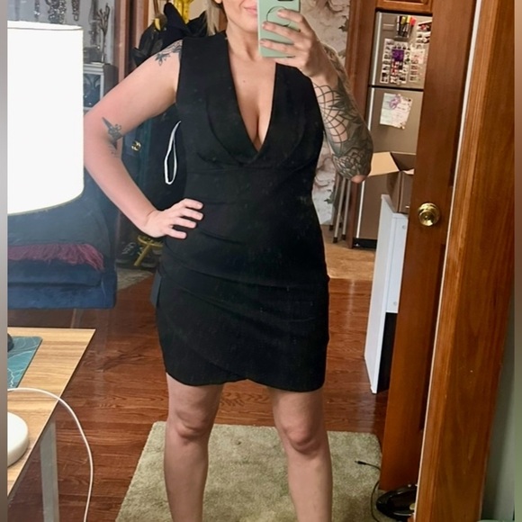 Lulu's Black Sleeveless Cocktail Mini Dress NWT - Picture 6 of 8